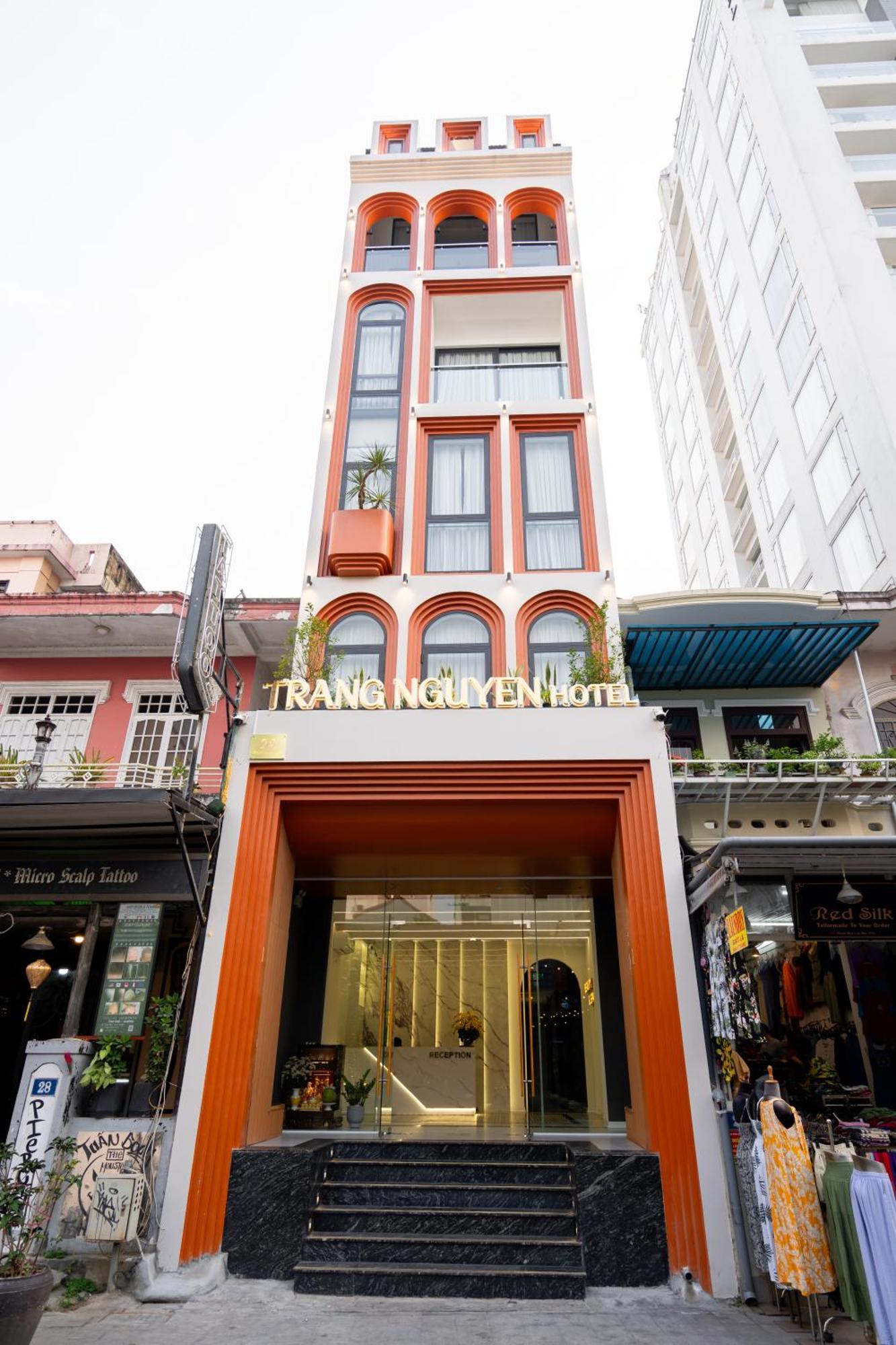 Trang Nguyen Hue Hotel Exterior photo
